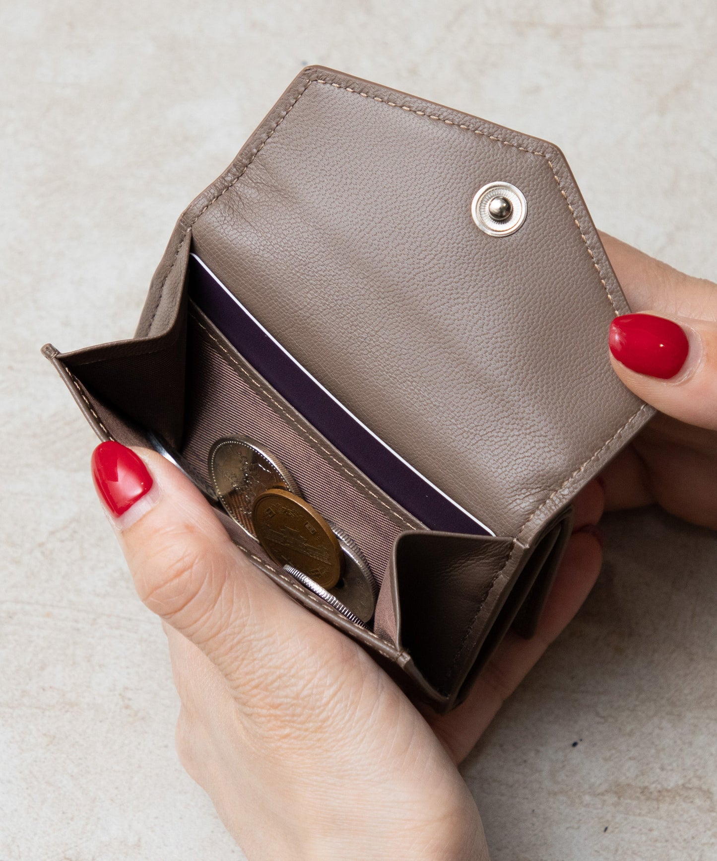 TRI-FOLD WALLET PITAPATA 三つ折り財布 PG503