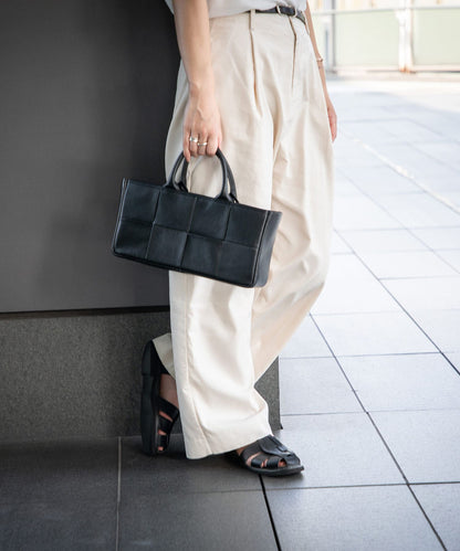 TILE 4×2 HANDBAG