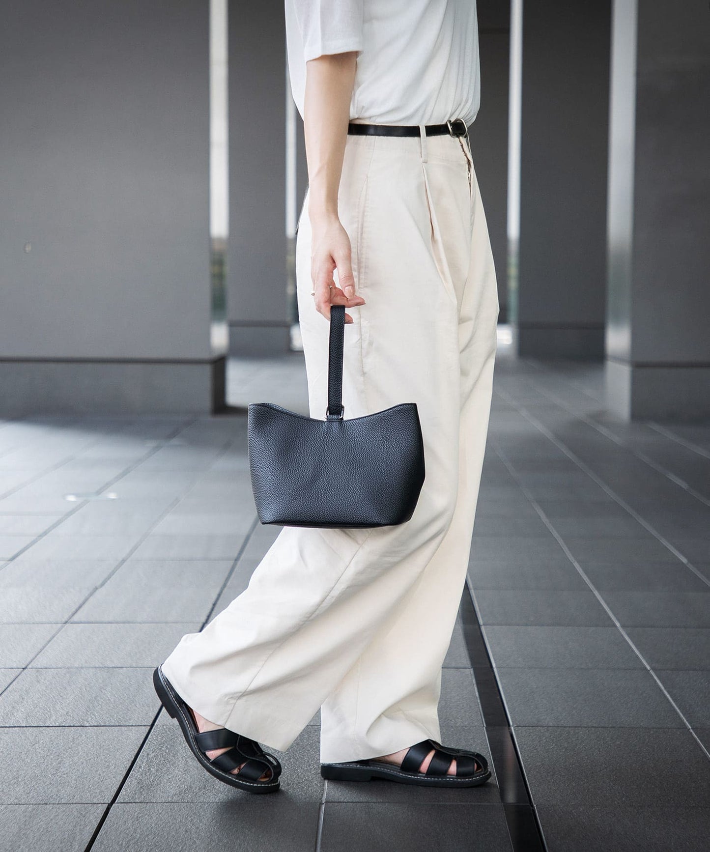 ONE HANDLE BAG
